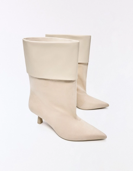 Bershka HEELED ANKLE BOOTS WITH TURN-DOWN DETAIL купить с доставкой.