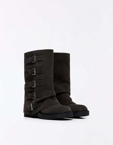Bershka LEATHER TROUSER ANKLE BOOTS WITH BUCKLES купить с доставкой.