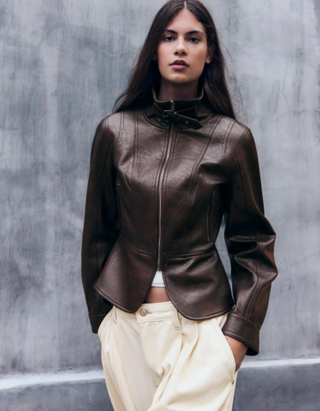Bershka Куртка из искусственной кожи с баской