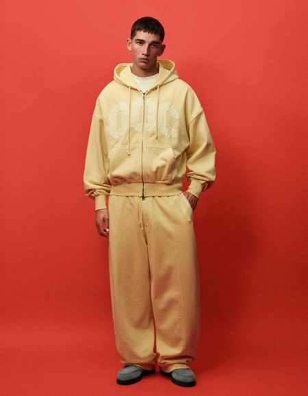 Bershka Брюки из мягкой ткани OUT OF CORE