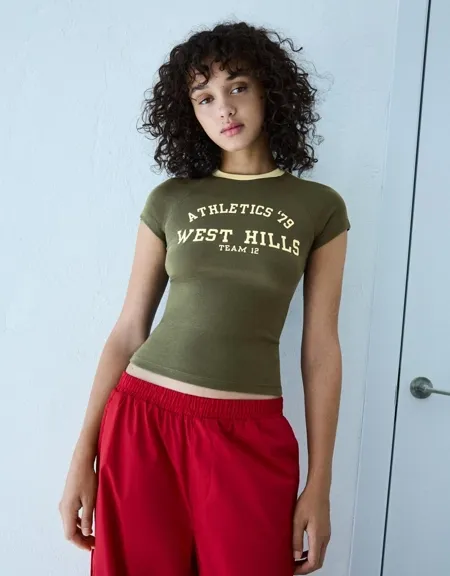 Short sleeve contrast print T-shirt