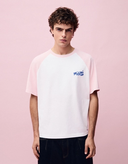 Bershka Футболка реглан с принтом, короткие рукава, NATHAN WALKER