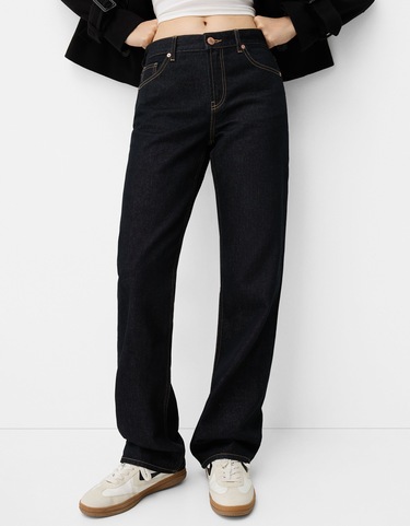 Bershka Джинсы прямого кроя купить с доставкой.