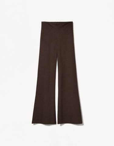 Bershka Расклешенные брюки купить с доставкой.