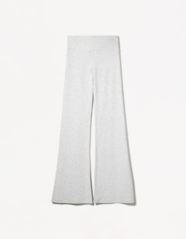 Bershka Расклешенные брюки купить с доставкой.
