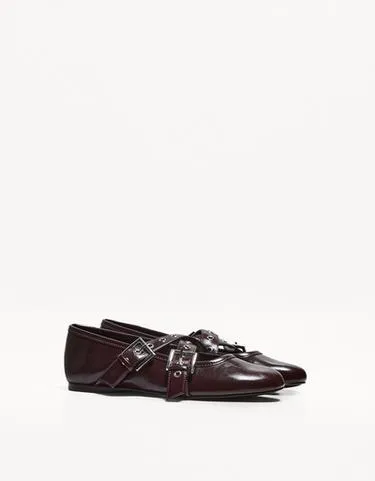 BALLET FLATS WITH BUCKLES