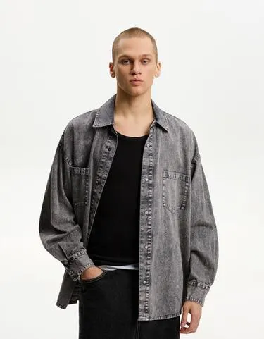 Рубашка в стиле OVERSIZE с длинными рукавами