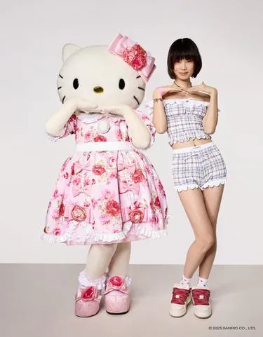 Шорты в клетку HELLO KITTY с кружевом