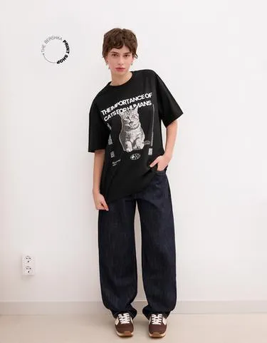 Футболка BERSHKA WEARABLE ART