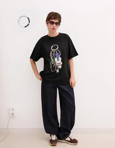 Футболка BERSHKA WEARABLE ART