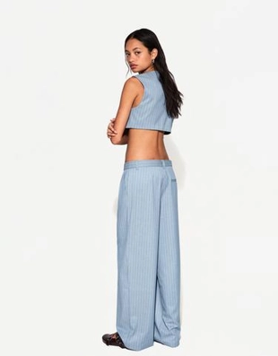 Bershka Укороченный жилет купить с доставкой.
