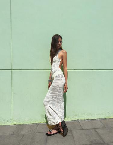 Bershka Платье миди из рельефной ткани купить с доставкой.