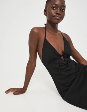 Bershka Платье миди из смесового льна с горловиной халтер и завязками
