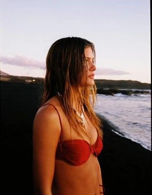 Bershka Бюстгальтер бикини бордового цвета со сборкой