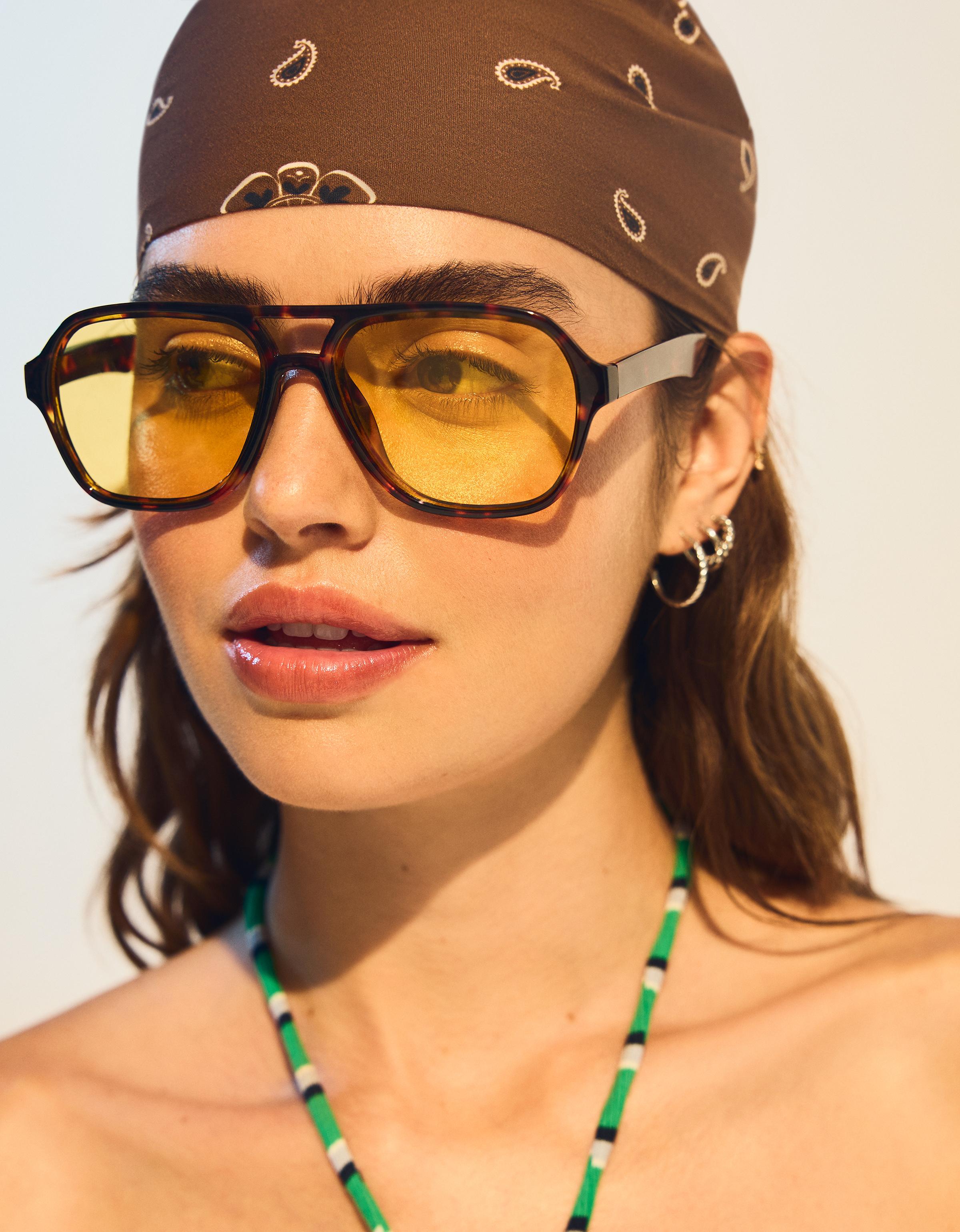 Bershka Солнцезащитные очки в стиле ретро купить с доставкой.