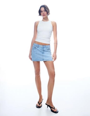 Bershka Джинсовая мини-юбка с блестками купить с доставкой.