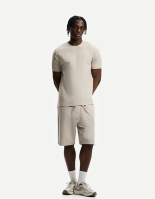 Bershka Шорты из рельефной ткани купить с доставкой.