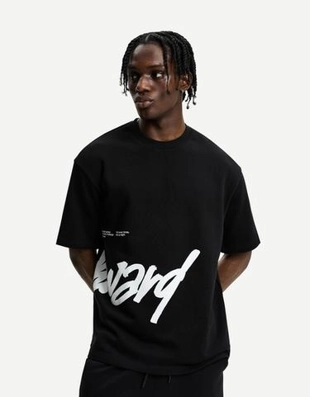 Bershka Футболка из мягкой ткани с короткими рукавами и принтом купить с доставкой.