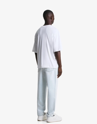 Light blue|5349/352 - Bershka Джинсы свободного кроя, зауженные в нижней части