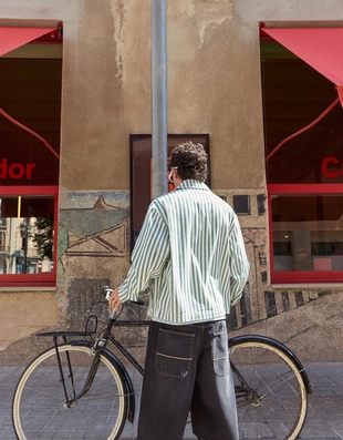 Джинсовые шорты-бермуды в скейтерском стиле- Заказать в России