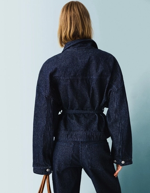 Джинсовая куртка с рельефным узором- Заказать в России