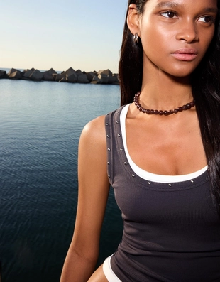 Купить Bershka Топ без рукавов с декоративными заклепками