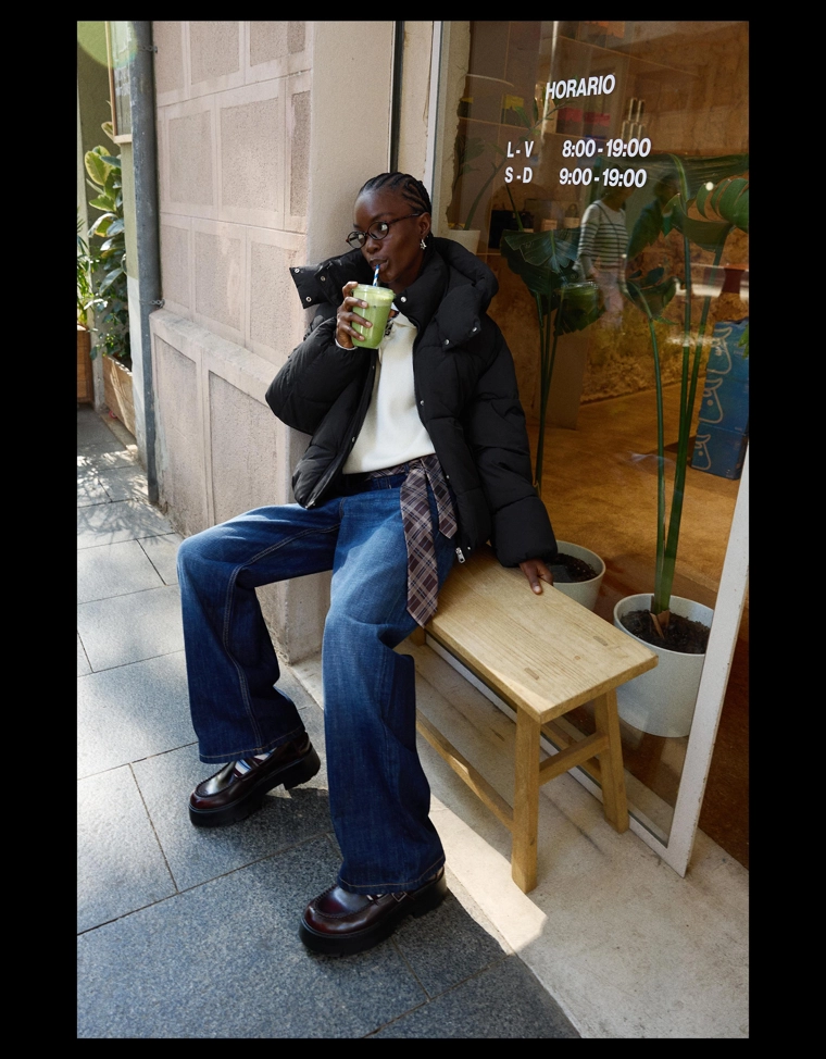 Пуховик из водоотталкивающей ткани и с теплоизоляцией