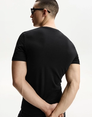 Базовая футболка с короткими рукавами- Заказать в России