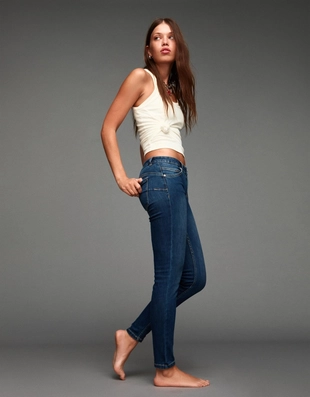 Джинсы скинни с пуш-ап- Заказать в России