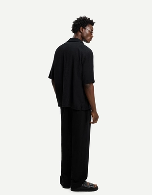 Black|1228/388 - Bershka Рубашка из рельефной ткани с короткими рукавами