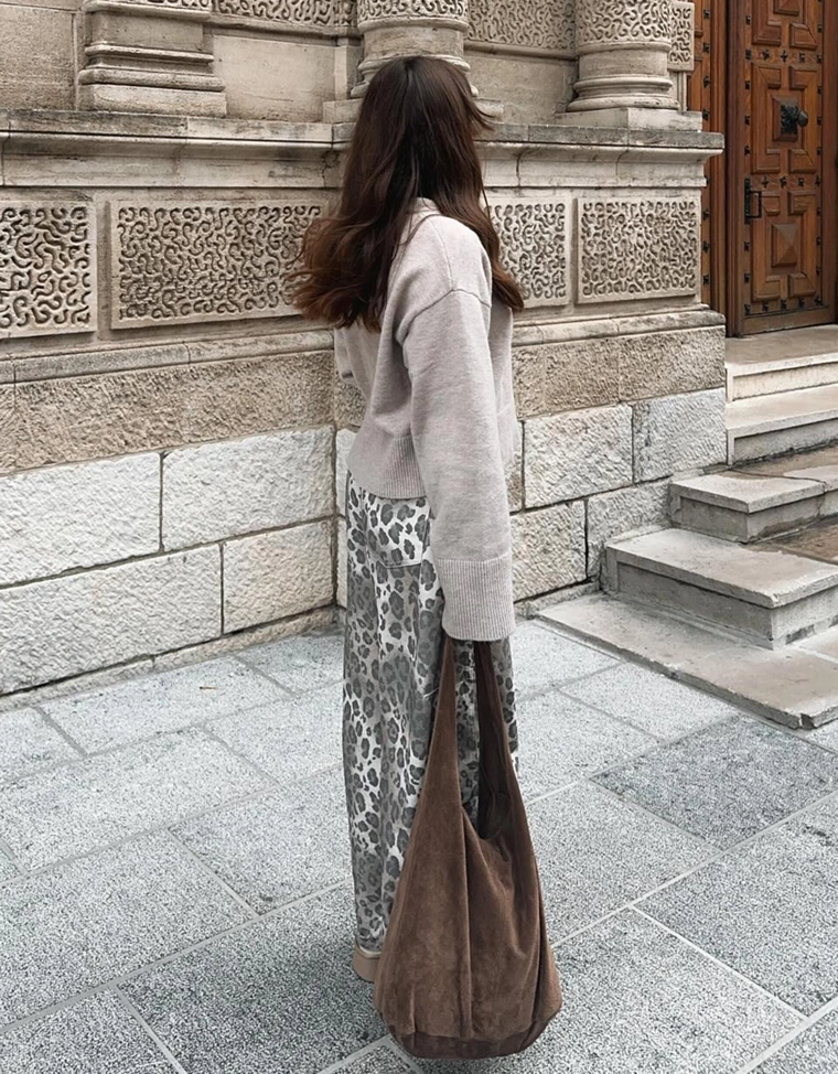 Свитер оверсайз с рифленым низом