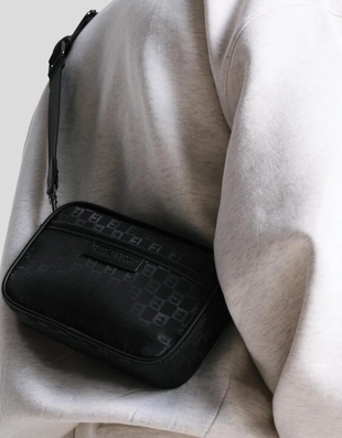 Black|9758/668 - Bershka Сумка с плечевым ремнем