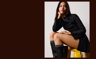 Рубашка облегающего кроя с расклешенными рукавами- Заказать в России