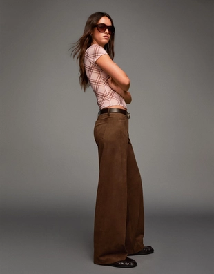 Брюки из искусственной замши с широкими штанинами- Заказать в России