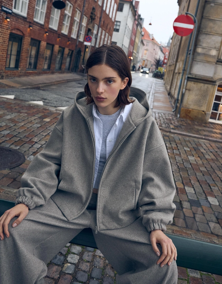 Худи на молнии с эффектом шерсти