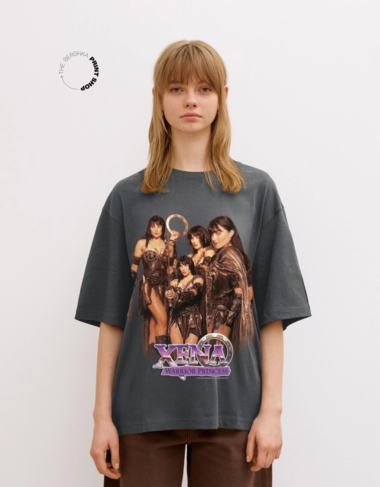 Футболка «Зена — королева воинов» с короткими рукавами