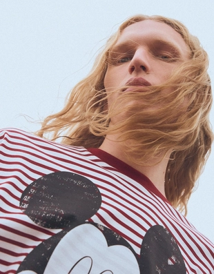 Футболка с длинными рукавами и принтом «микки маус»- Заказать в России