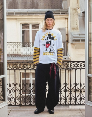 Футболка с короткими рукавами и принтом «микки маус»- Заказать в России