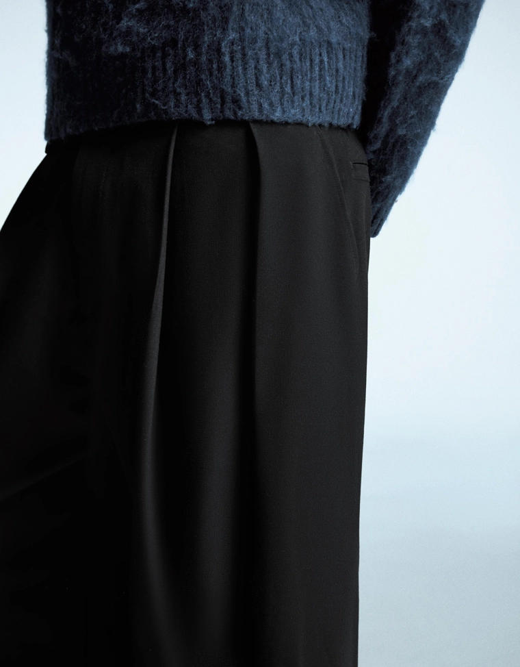 Брюки balloon приталенного кроя с защипами