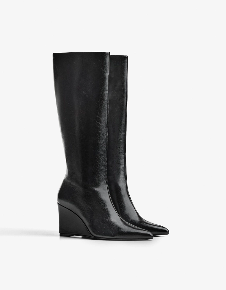 Wedge boots