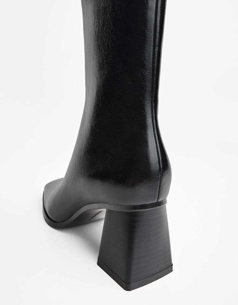 Ботильоны на широком каблуке