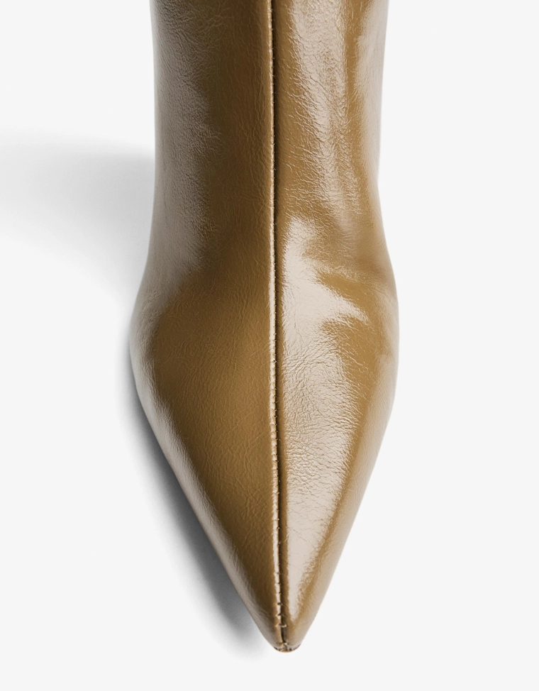 Ботильоны на танкетке