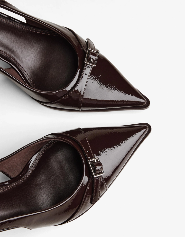 Туфли на среднем тонком каблуке с ремешком и пряжкой