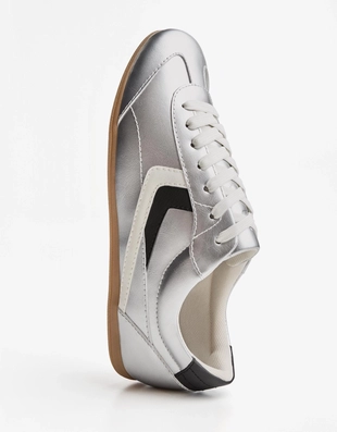 Ретро-кроссовки на тонкой подошве- Заказать в России