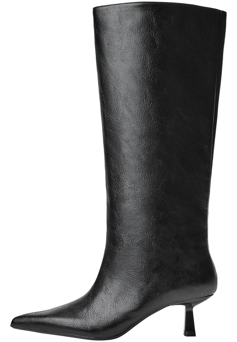 Сапоги на среднем тонком каблуке