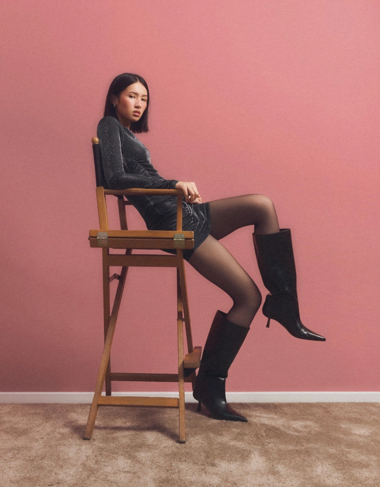 Сапоги на среднем тонком каблуке