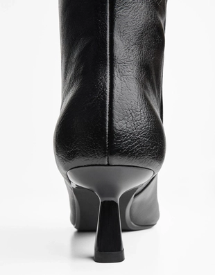 Сапоги на среднем тонком каблуке- Заказать в России