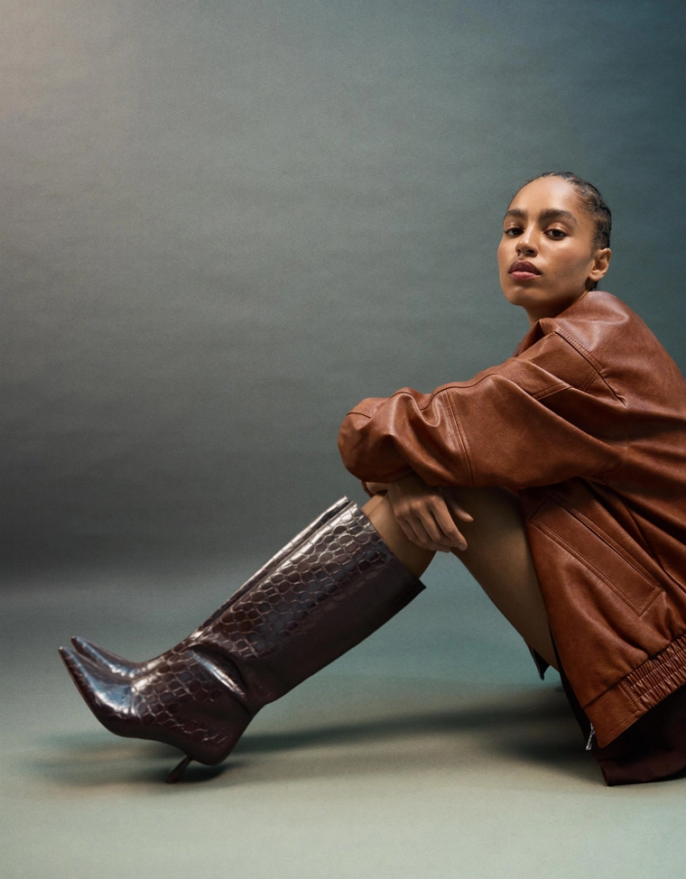 Embossed kitten-heel boots