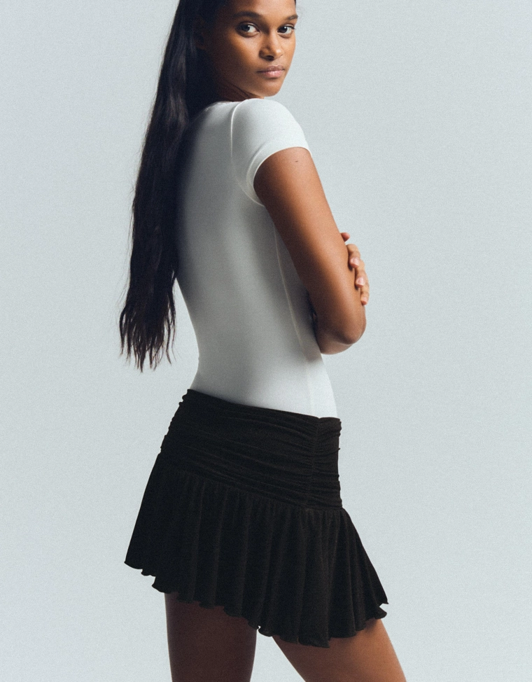 Мини-юбка с рельефным узором из ткани с металлизированной нитью