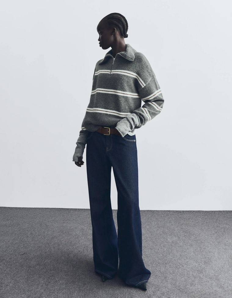 Свитер с высоким воротником и молнией